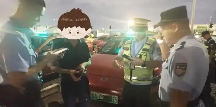 Guangzhou Taxi Driver Overcharged 3 Foreign Passengers ¥400, Refunded