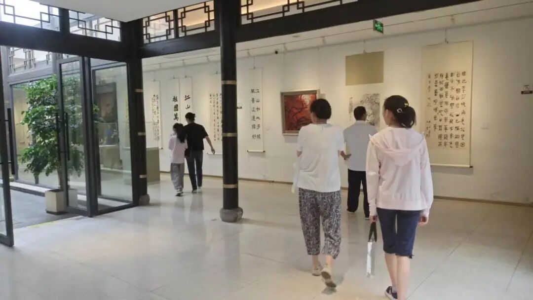 65ed845efc71300e4237bd111fc50070