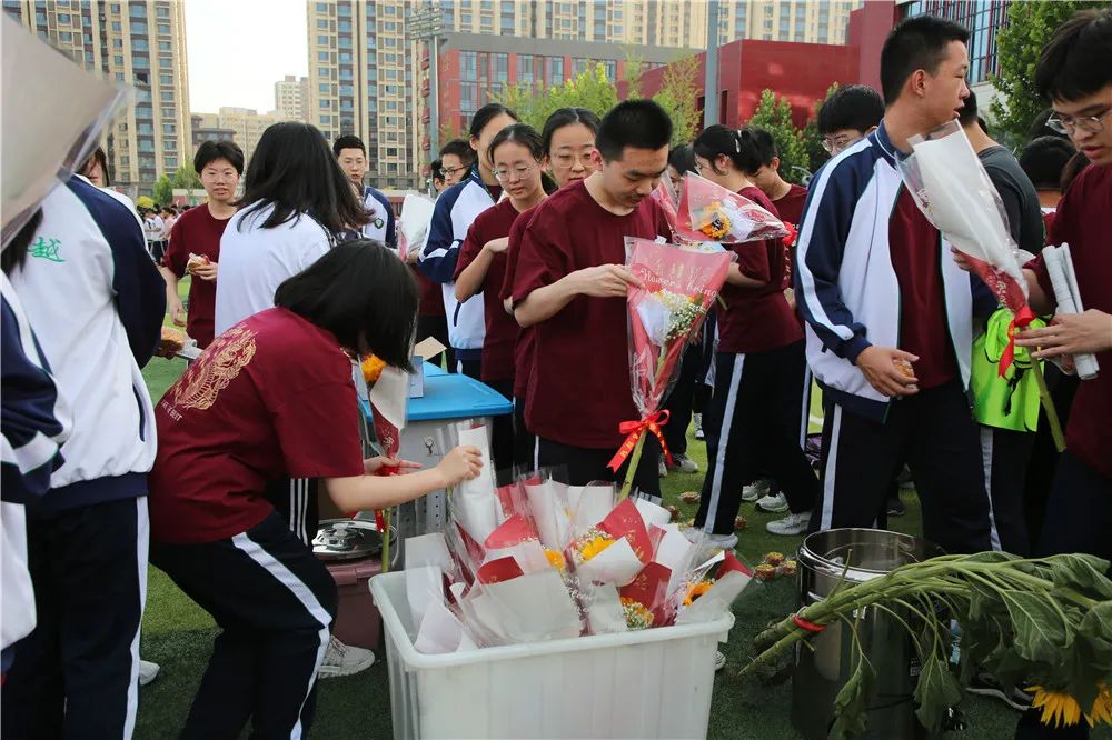 半岛官方下载入口_衡水中学 |每一个追梦的你，都闪闪发光(图34)