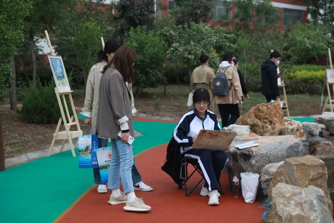 我们的“写生日记”——跟随“衡中艺术”一起亲近校园“雷火电竞官方网站”(图2)