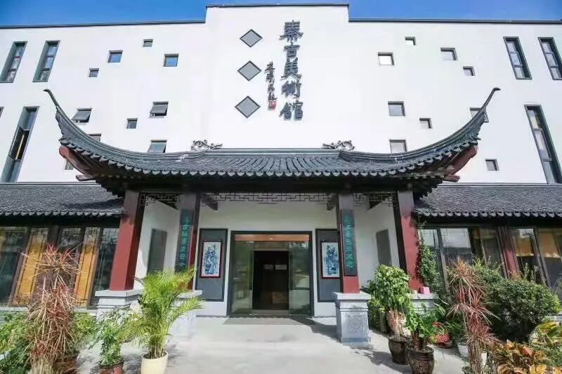 新任講解員！機(jī)器人小秦入駐上海秦古美術(shù)館