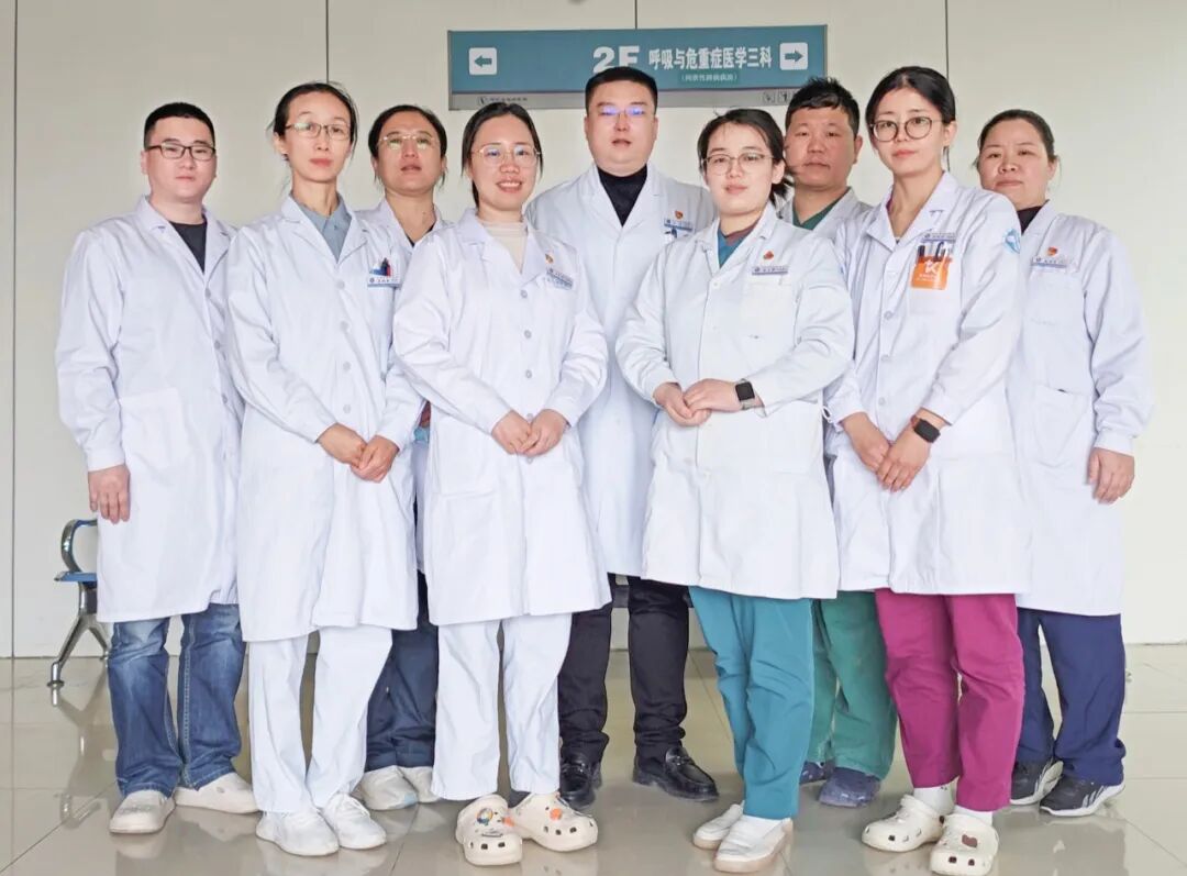 吸氧的时候怎么呼吸【医步到位】老人在家吸氧，这些知识要学会_https://www.jmylbn.com_新闻资讯_第12张