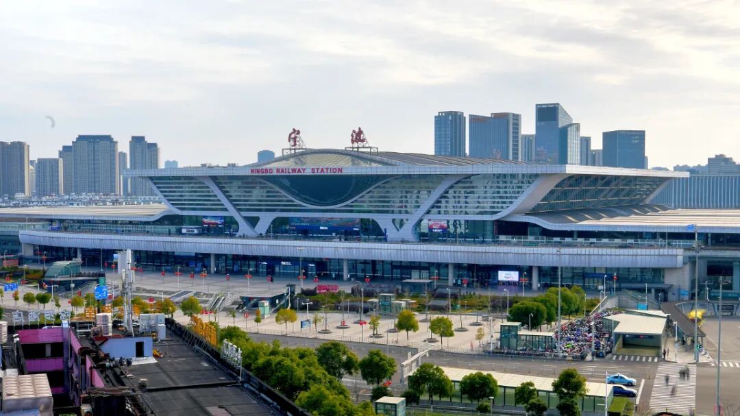 2.2 金轩 铁路宁波站.jpg