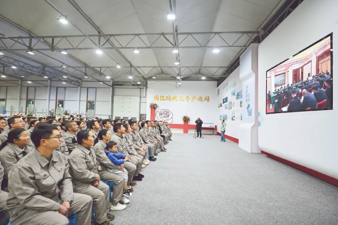 凝心聚力谱写高质量发展新篇章——习近平总书记在云南考察时的重要讲话激励广大干部群众改革创新真抓实干(图3)