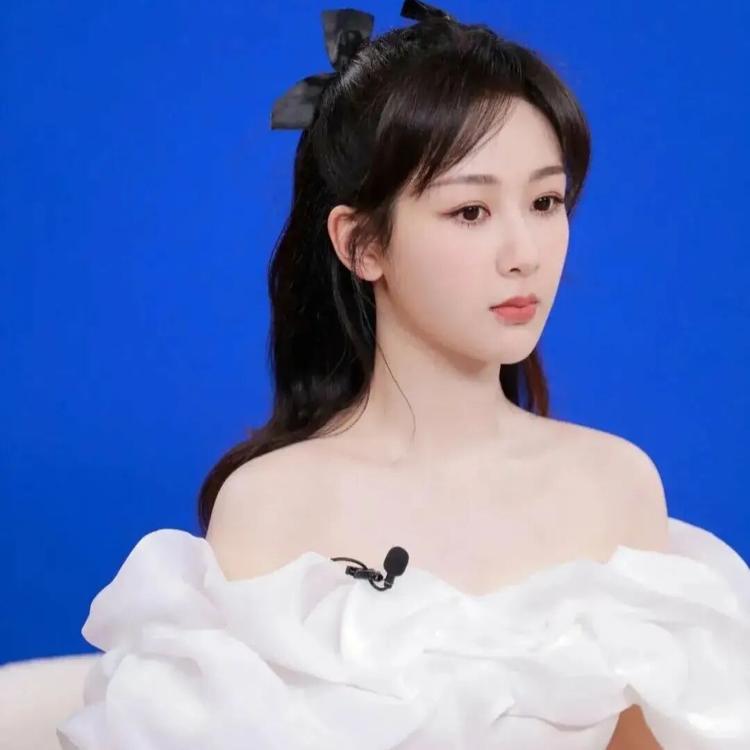 杨幂特殊癖好杨紫随身物件赵露思片酬多少肖战台词水平