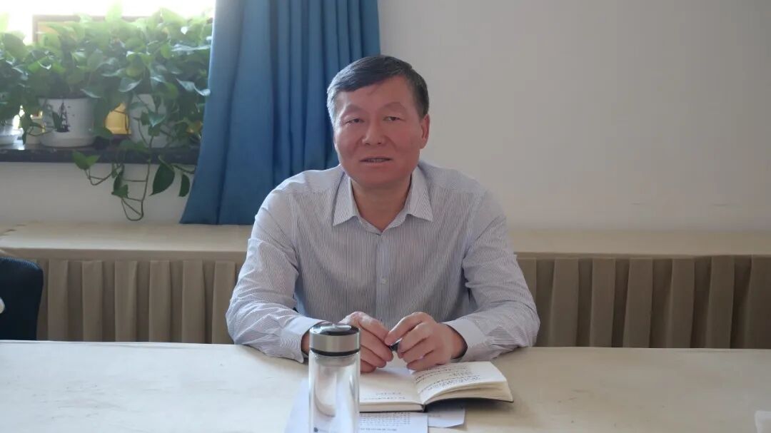 (州党委副书记,市委书记郝建民主持会议并讲话.