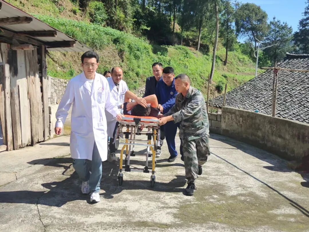 以"演"促防,临"灾"不慌——杨柳镇开展地质灾害逃生避险演练