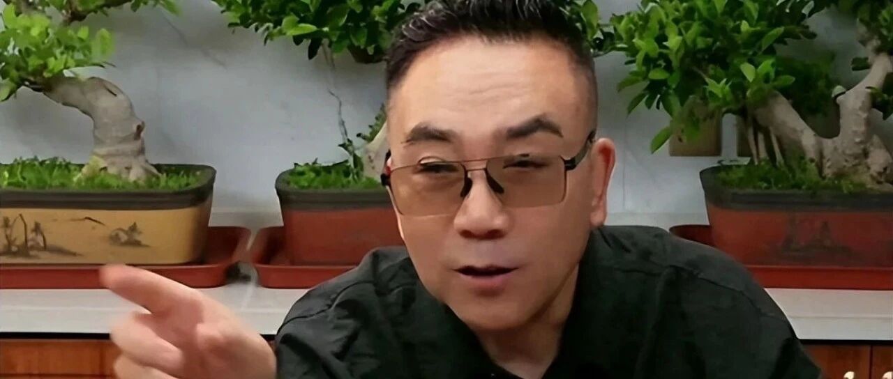 杨议终于说了实话!赔光亿万家产,怪不得这么着急开播赚钱