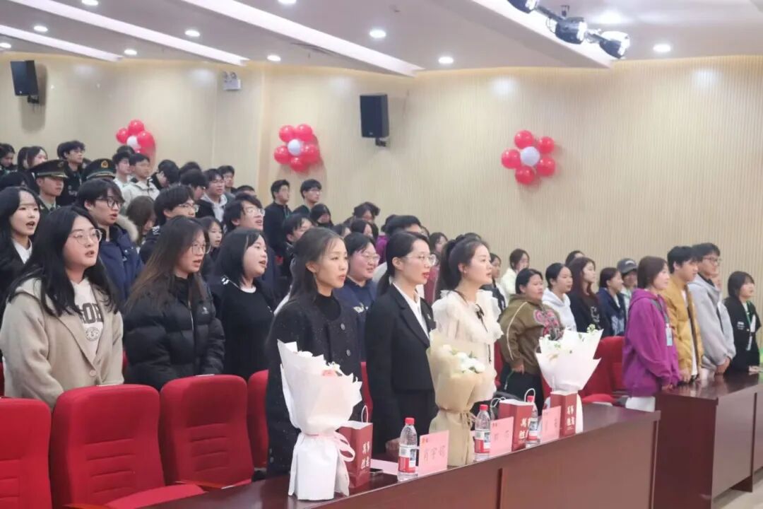 d1c988ba2645d79a6bce5407347c9a3c.jpg