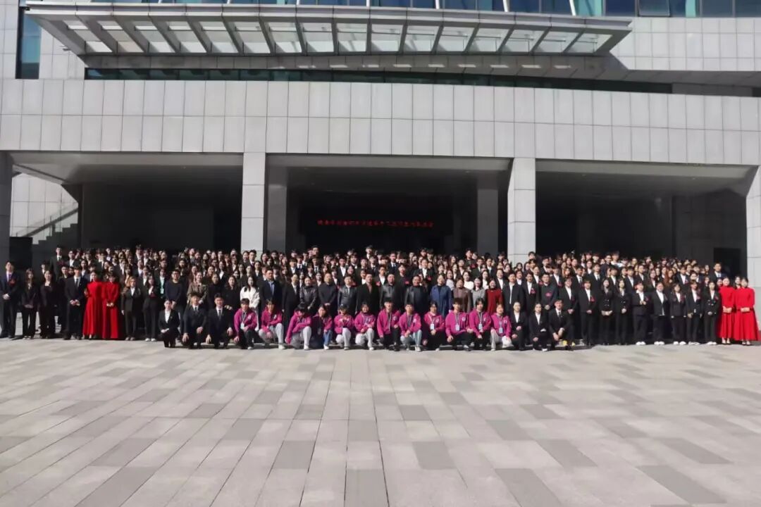 453291c3056a63a981bb8d1f1a35c817_720.jpg