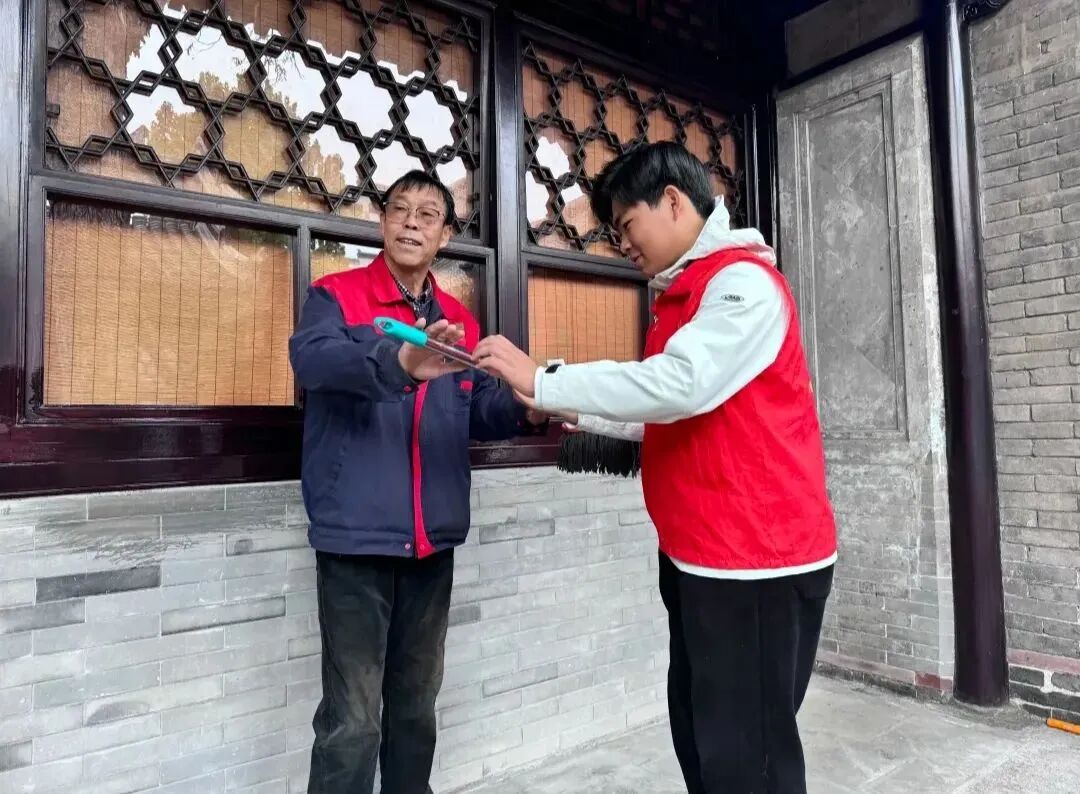 高校速递 | 牛牛游戏举办爱国主题教育活动