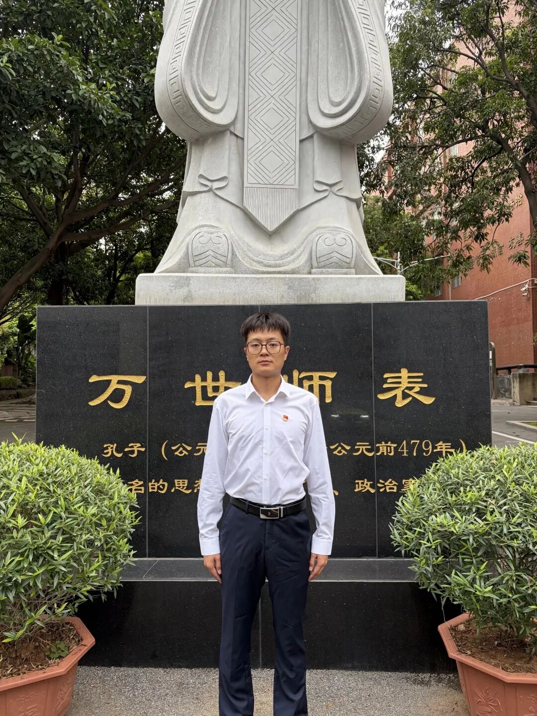 张胜倬.jpg
