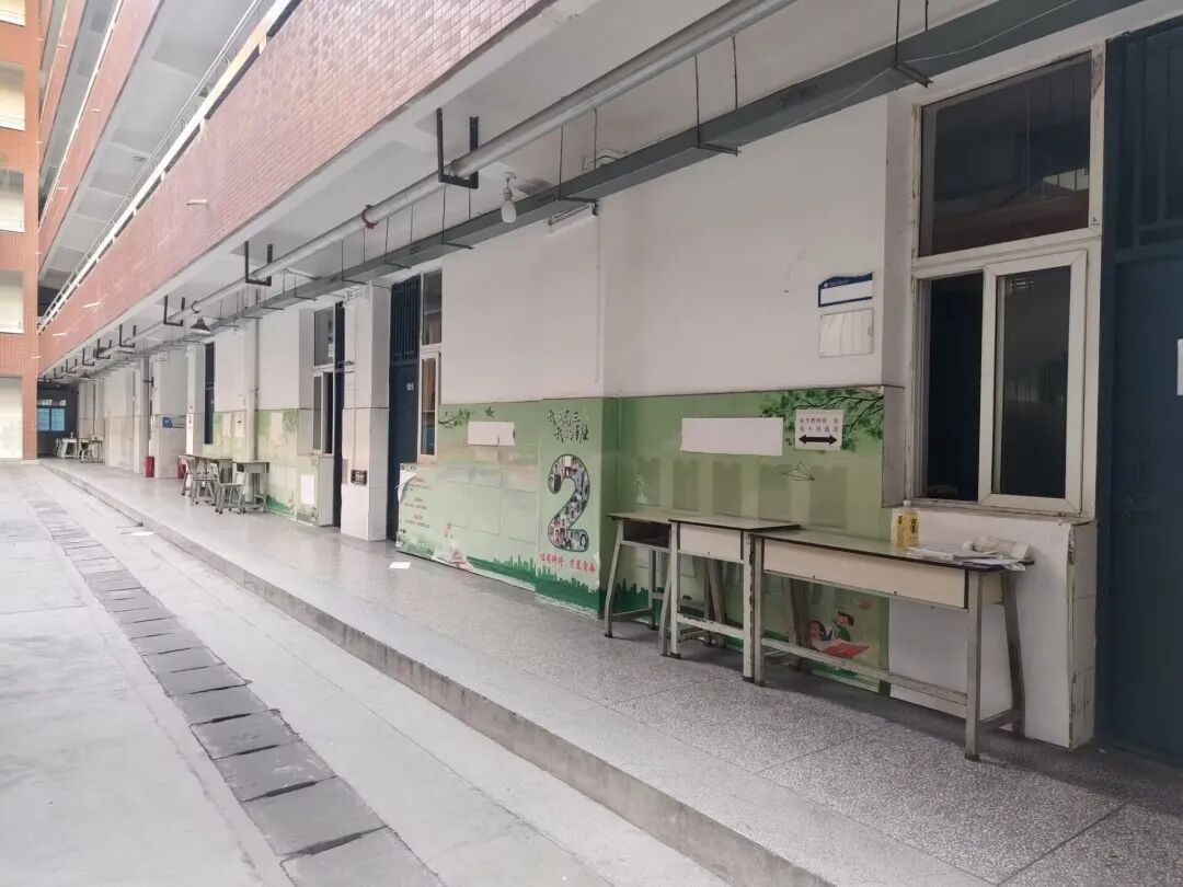 伴我三年的高中教室.jpg