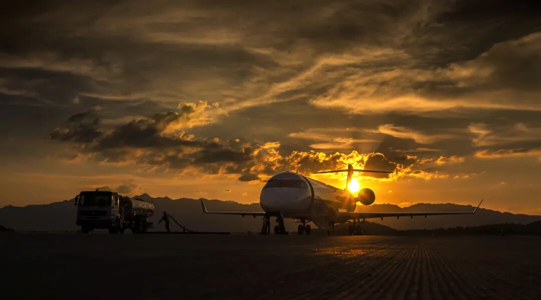 邵阳机场为高考学子保驾护航