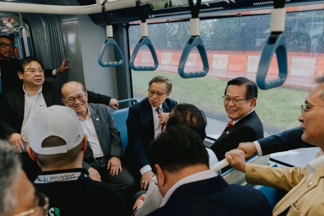 3-230ZG53J9609.jpg