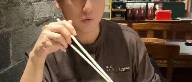 朱孝天开演唱会,自信过头的后果已经出现了