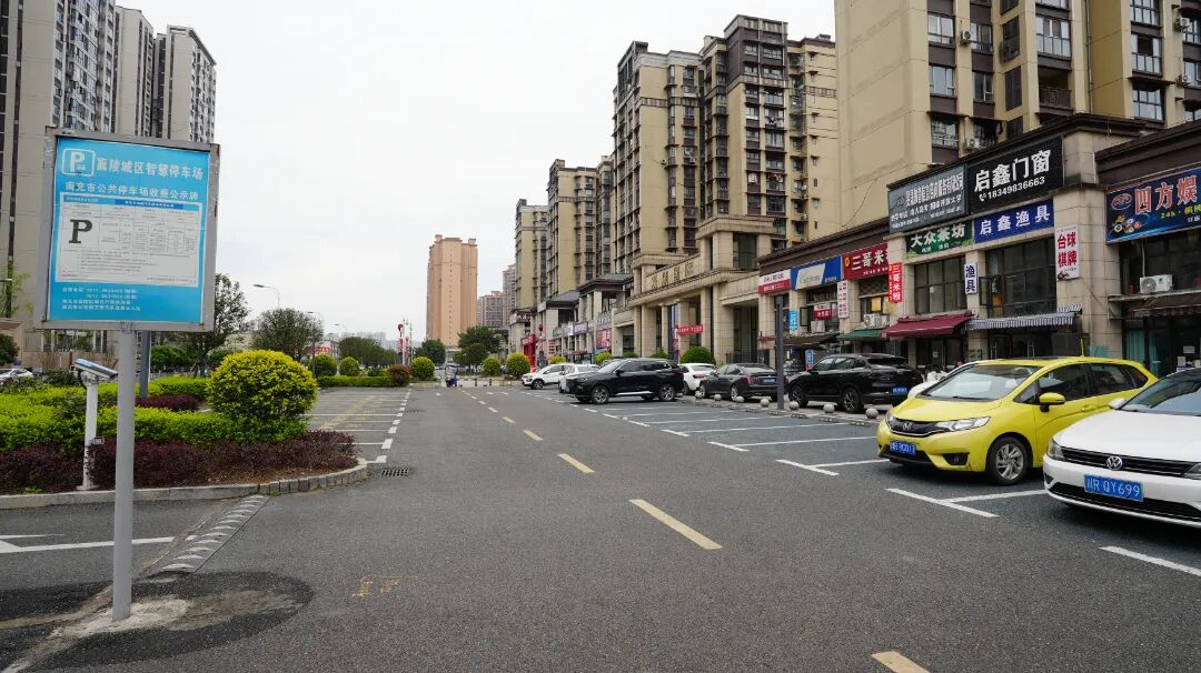 于陛路四段停车场 (4).JPG