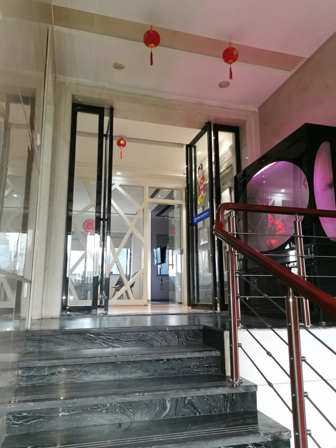 办公场所装修_办公场所租_重庆个人办公租办公位