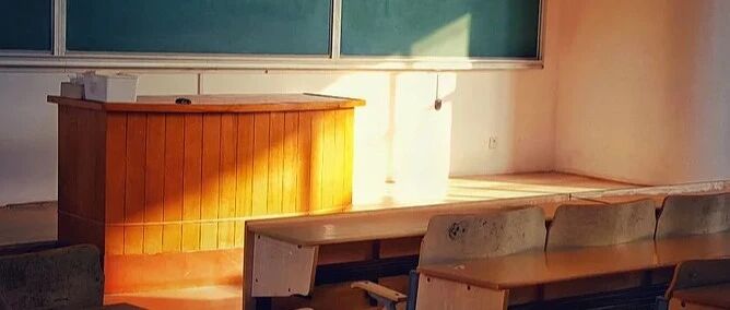 学校是你必须敬畏的地方！（转起来）