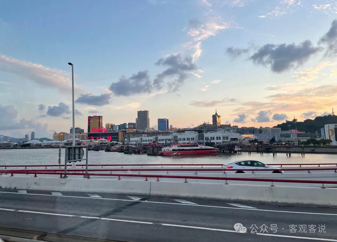 澳友谊大桥海位过桥
