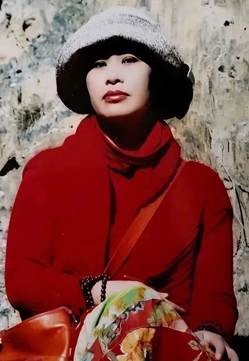 从山底往上走再往下走