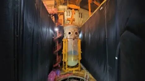 图片包含 室内, 火车, 侧面, 厨房

AI 生成的内容可能不正确。