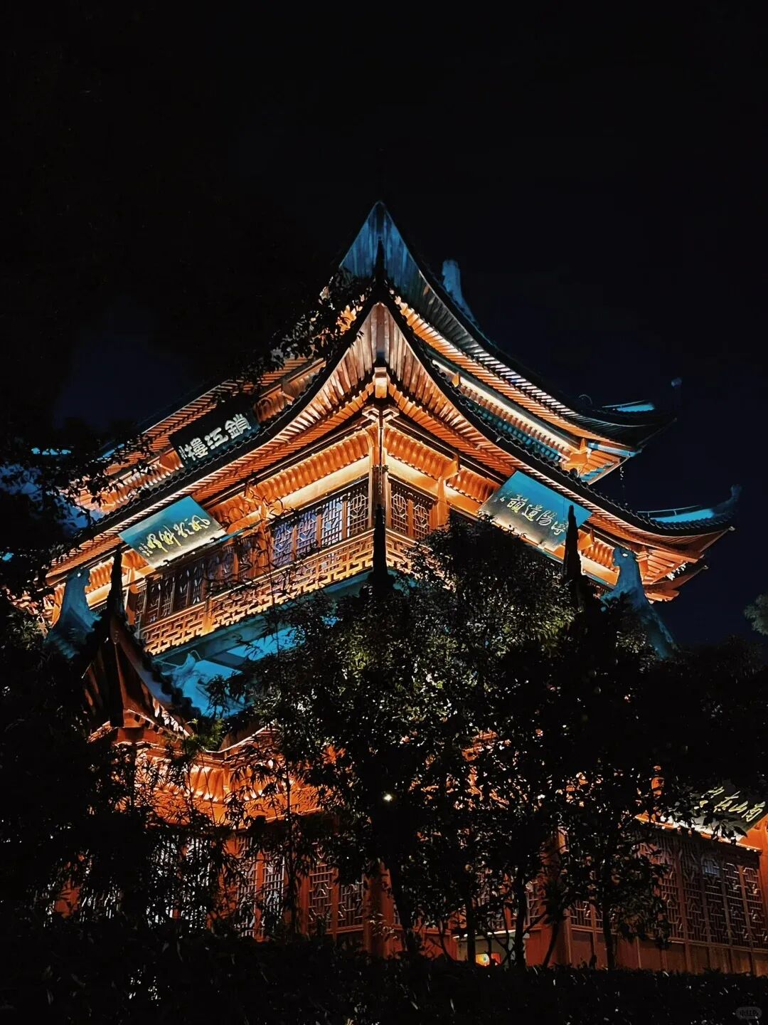 景区:九江浔阳楼浔阳楼不仅是一座气势