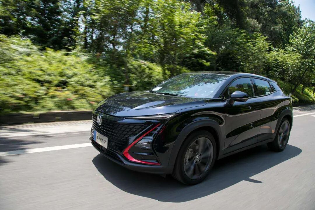 uni-t(参数|询价)的美,甚至让人觉得长安该换标了!