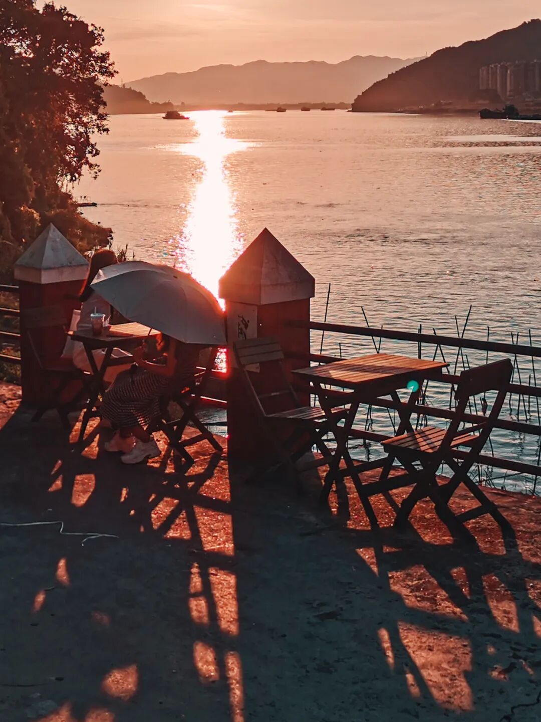 ▲ 夕阳映照上清湾。陈彦成 摄