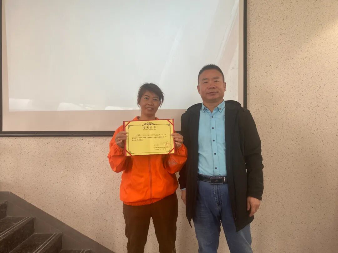 日洋艺术涂料：历时4天，这个培训班圆满结束!