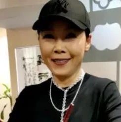 无儿无女,身患重病,田震后悔吗?
