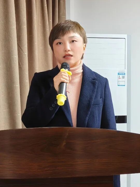 中盛电气开展庆祝“三八