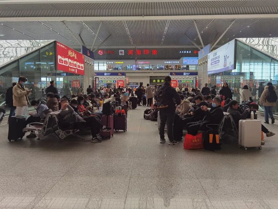 >为提升广大旅客候乘体验感,2月20日至2月24日,郑州东站,郑州火车站