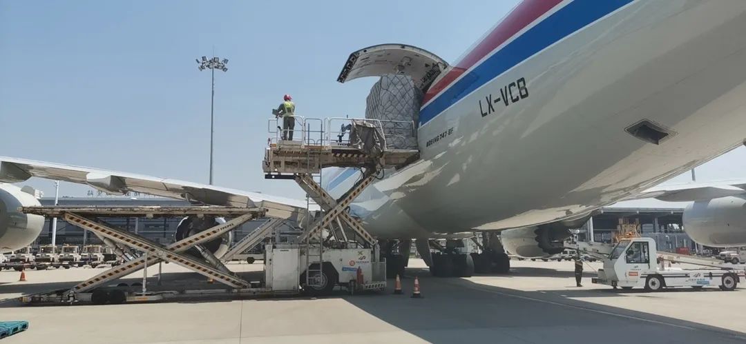 交通鄭州機場國際空空中轉通道再獲拓展