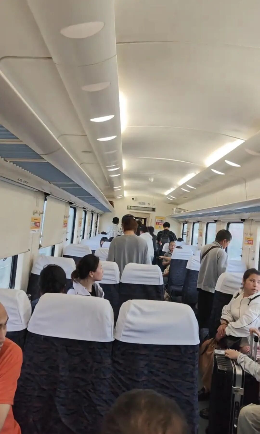 来源：乘客拍摄视频截图