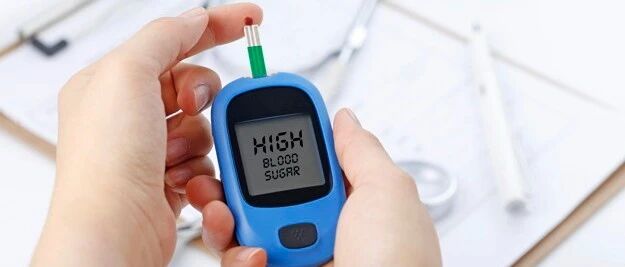 【中医病案】１１月１４日世界糖尿病日，王英丽教授治疗糖尿病肾病的临床经验