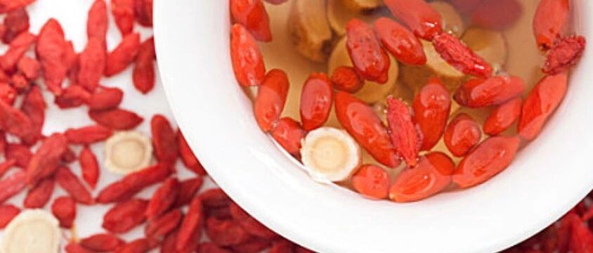 【养生】冬天喝枸杞水有讲究，搭配不同药材效果翻倍～