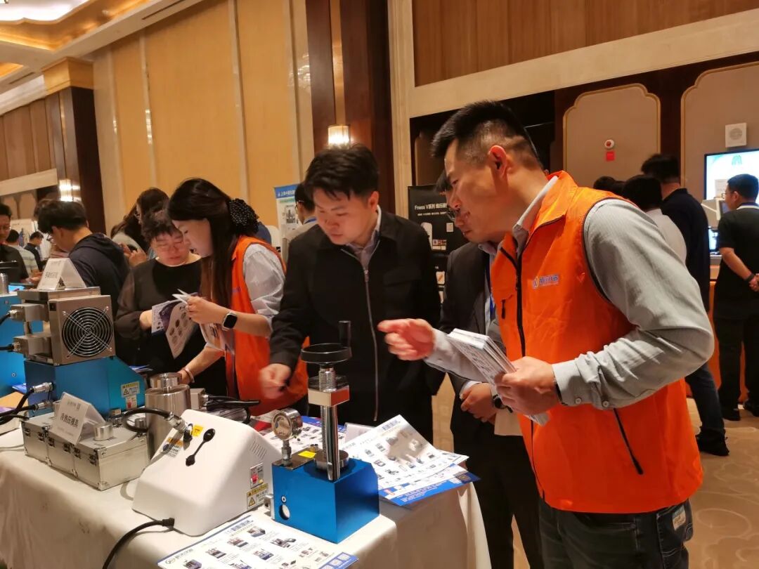 聚砺全国先进陶瓷高峰论坛，圆满收官，下一站深圳，精彩待续，敬请期待！