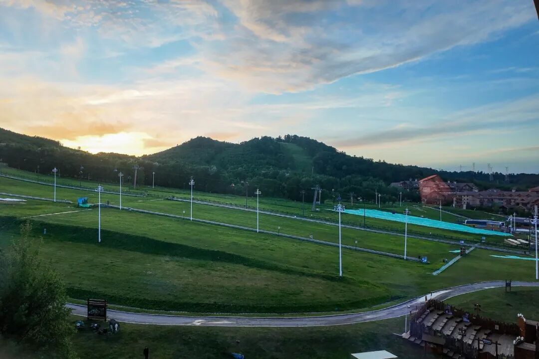 长白山夏季避暑度假 万达国际度假区22℃清凉亲子游玩攻略