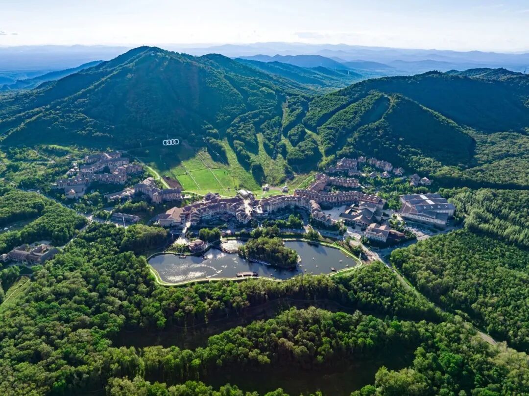 长白山夏季避暑度假 万达国际度假区22℃清凉亲子游玩攻略
