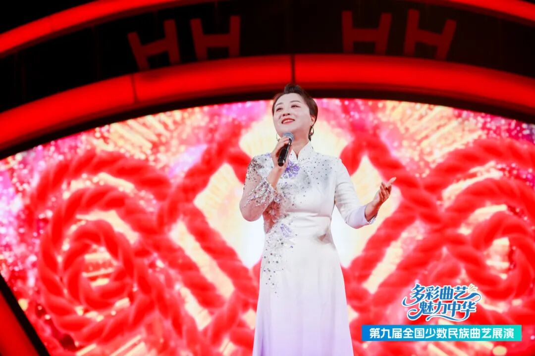 多彩曲艺 魅力中华——第九届全国少数民族曲艺展演在呼和浩特开幕 第12张