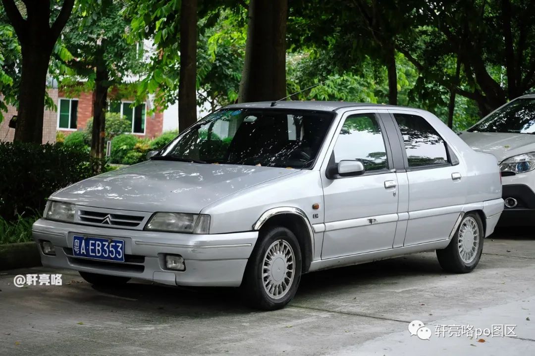 24年前的特供车 丨 两厢加个尾,神龙富康988/citroën zx n23 - 轩