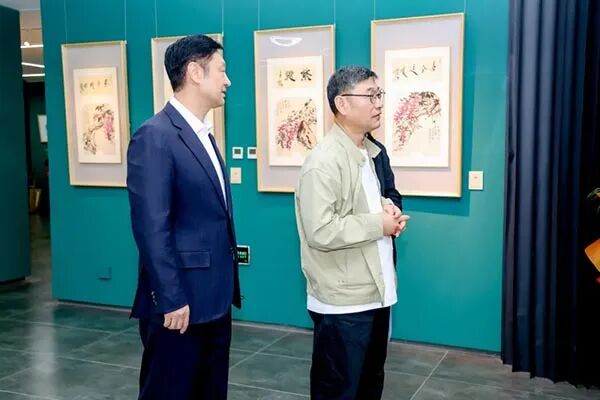 紫云承晖——李俊花鸟画作品展在《中国美术报》艺术中心开展（图16）