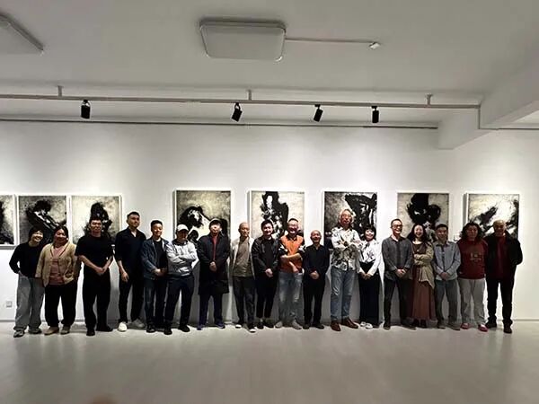 “墨色苍茫”——唐焕明当代水墨作品展在京开幕（图2）