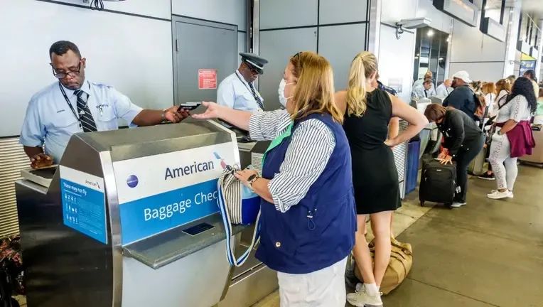 美国航空费城国际机场取消免费行李托运服务