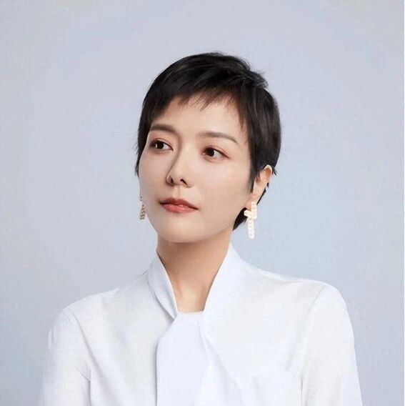 杨乐乐:嫁给二婚汪涵,生下儿子后过成这样,家庭地位一目了然