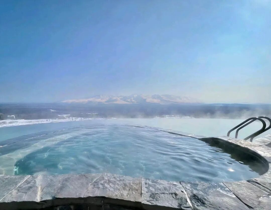 长白山雪季酒店套餐599元起 滑雪温泉漂流含接送 不加价预约至2027年3月