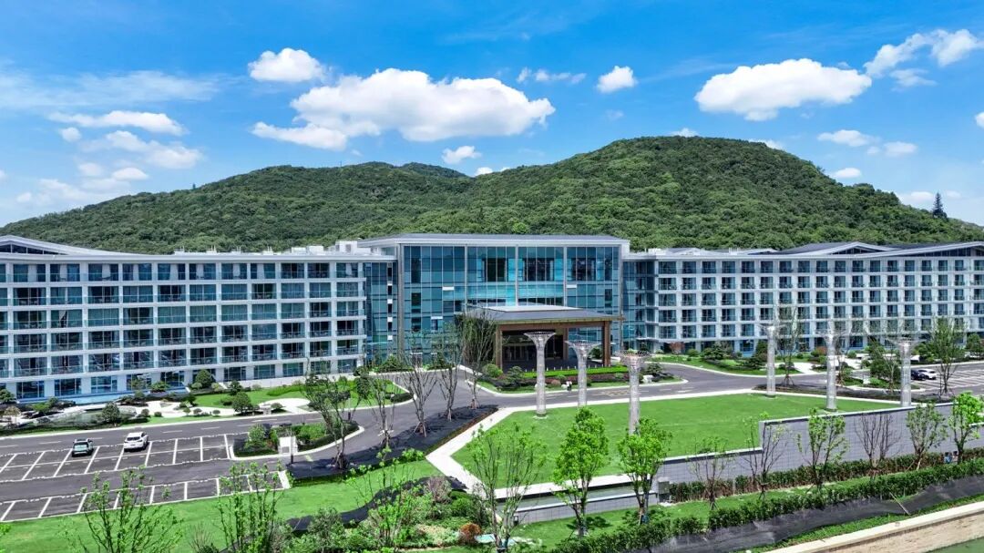 杭州平行世界酒店548元起暑假周末不加价 新开科幻水乐园限时5天抢