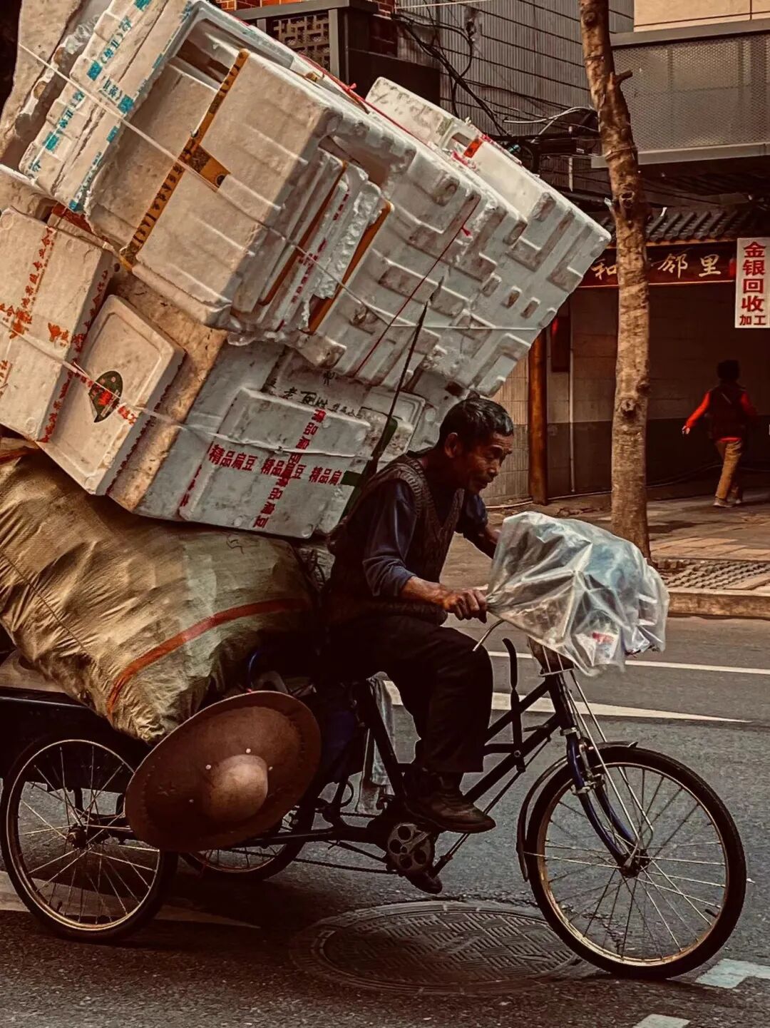 杨雯萍作品15戏剧学院周仪作品16戏剧学院庄晶晶作品"镜头下