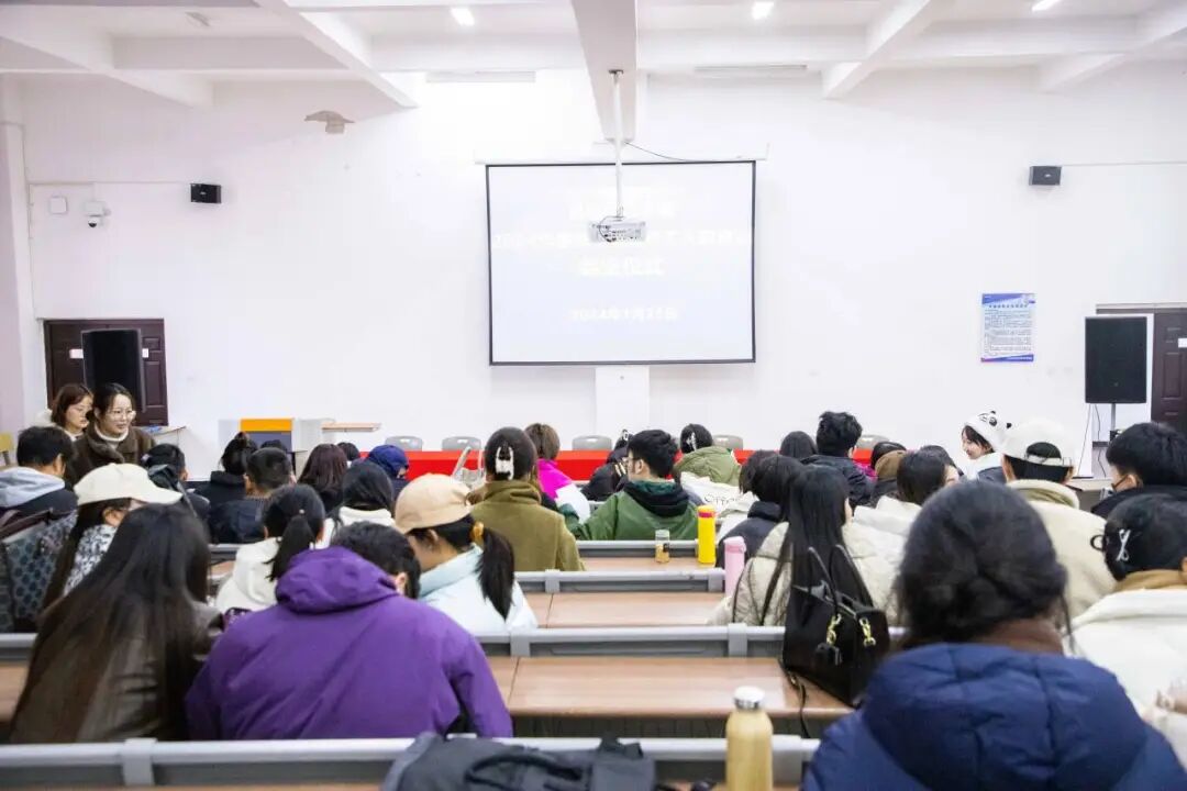 凝新聚力全新出发昆明传媒学院开展2024年新进教职工入职培训